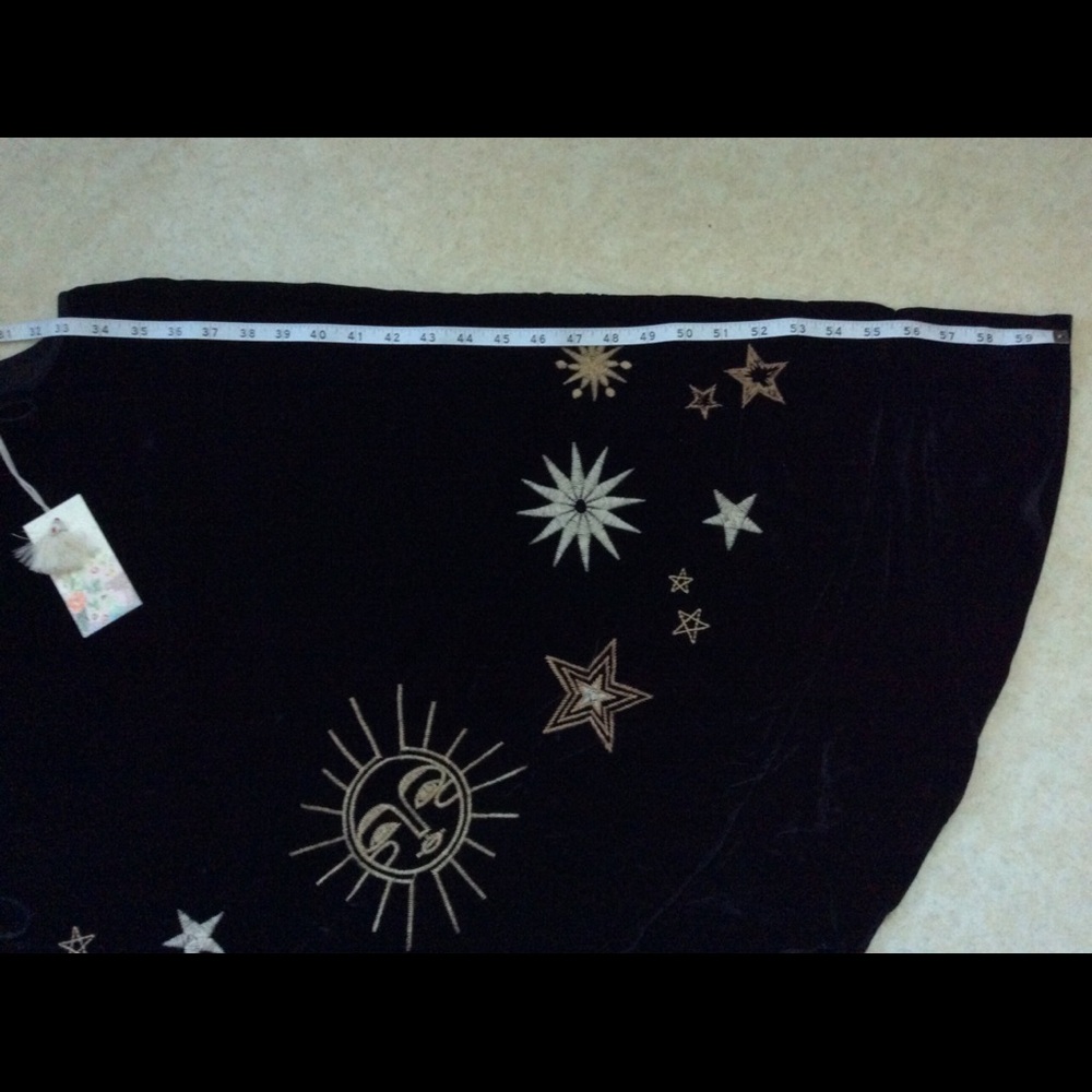 NWT Johnny Was Lunata Christmas Tree Skirt🎄🌙🌟💫✨ - Picture 8 of 16